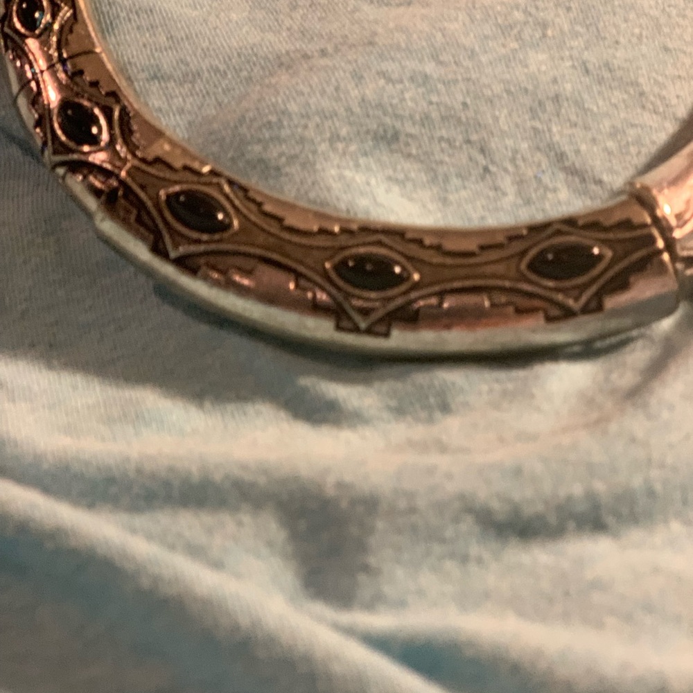 Silver and black “Indian Type” necklace